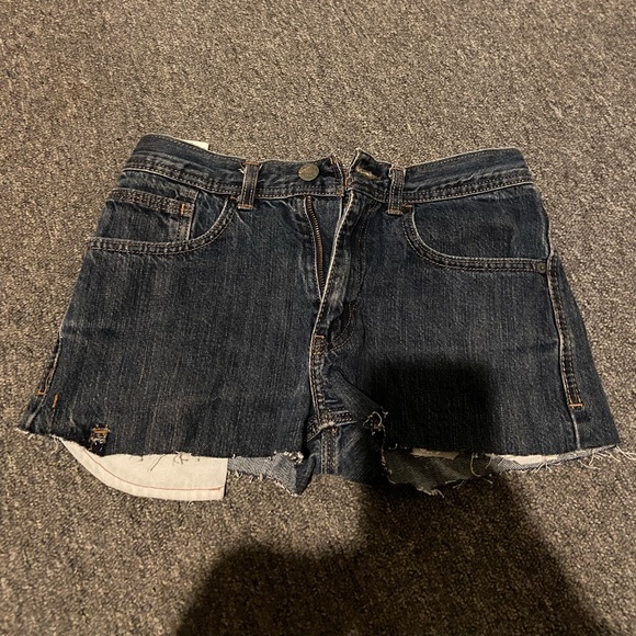 Levi 514 Slim Straight Shorts - Picture 1 of 4